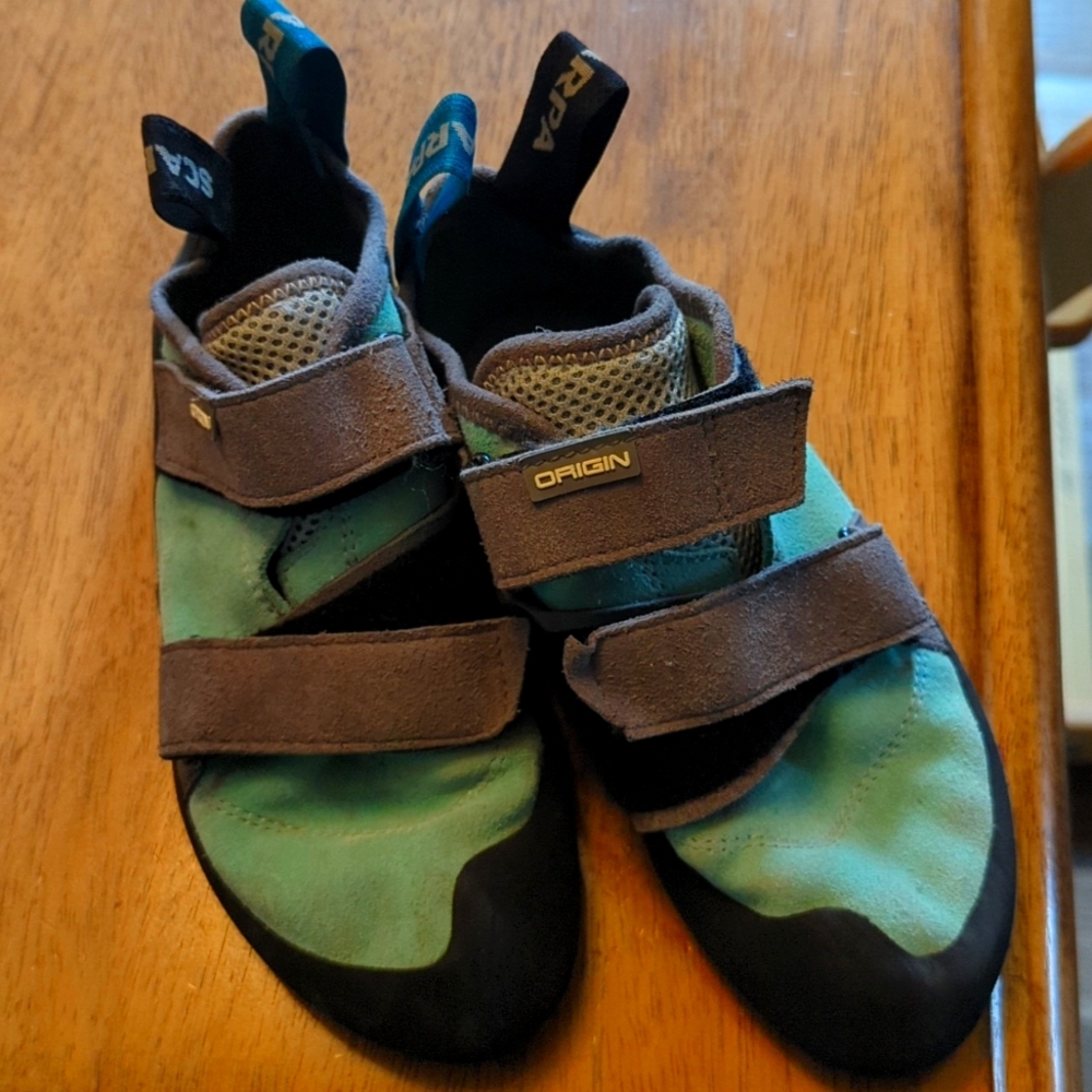 SCARPA CLIMBING SHOES - Origin